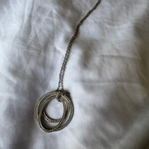 Elegant Silver Necklace with Interlocking Circles